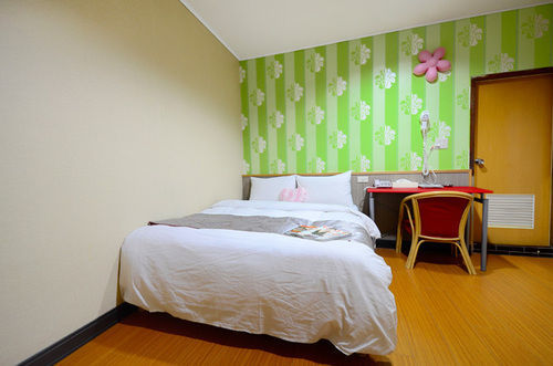Baoshan Hotel Zhongli Exterior foto